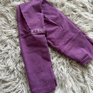FLEO Leggings